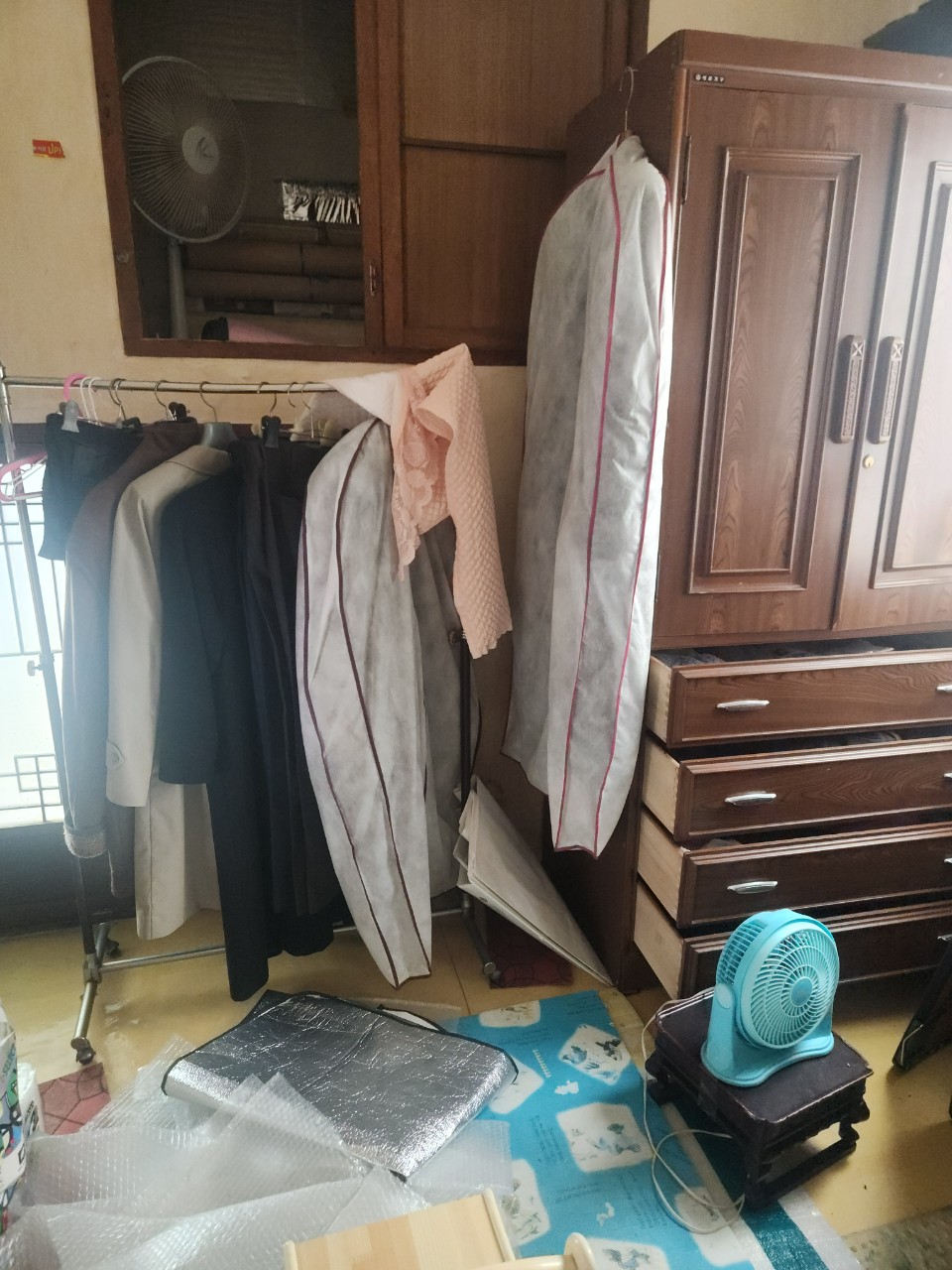 광주시 유품정리 작업 전 현장
